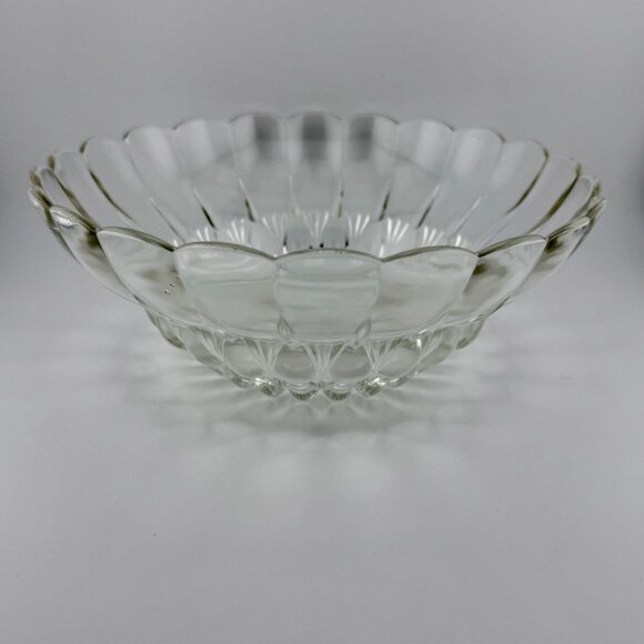 Vintage Style Clear Pressed Glass Scalloped Serving Bowl 8.25” Decorative Dining - Picture 3 of 6
